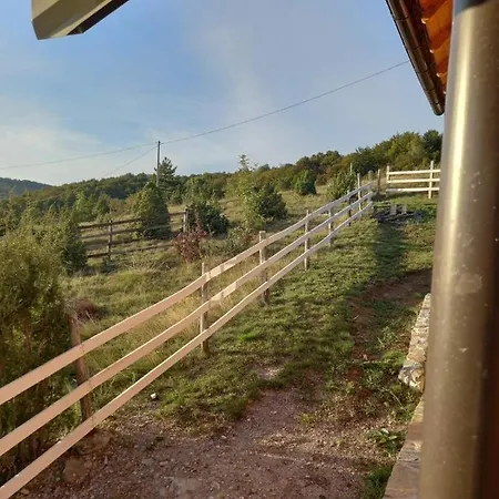 Vikendice Karamarkovic Holiday home Goc