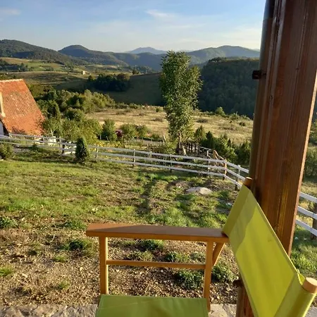 Vikendice Karamarkovic Holiday home *