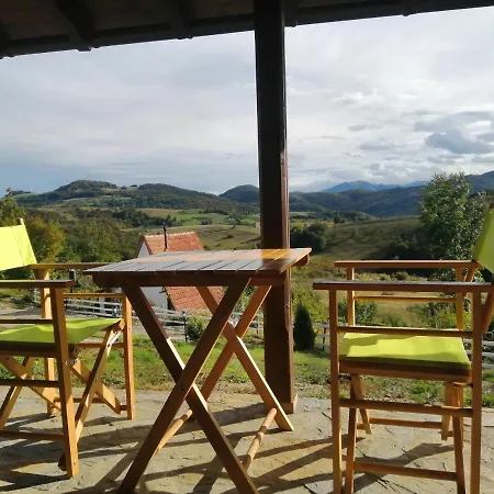Vikendice Karamarkovic Holiday home Goc