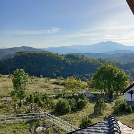 Vikendice Karamarkovic Holiday home *